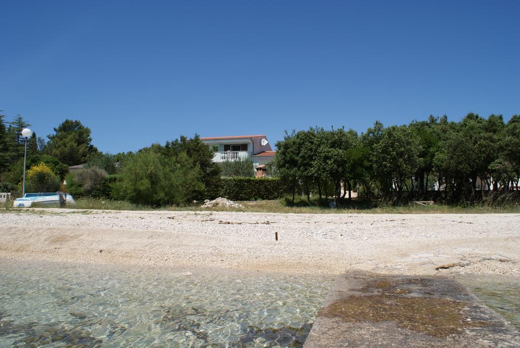 Apartments Jurjevic Petrcane Eksteriør bilde